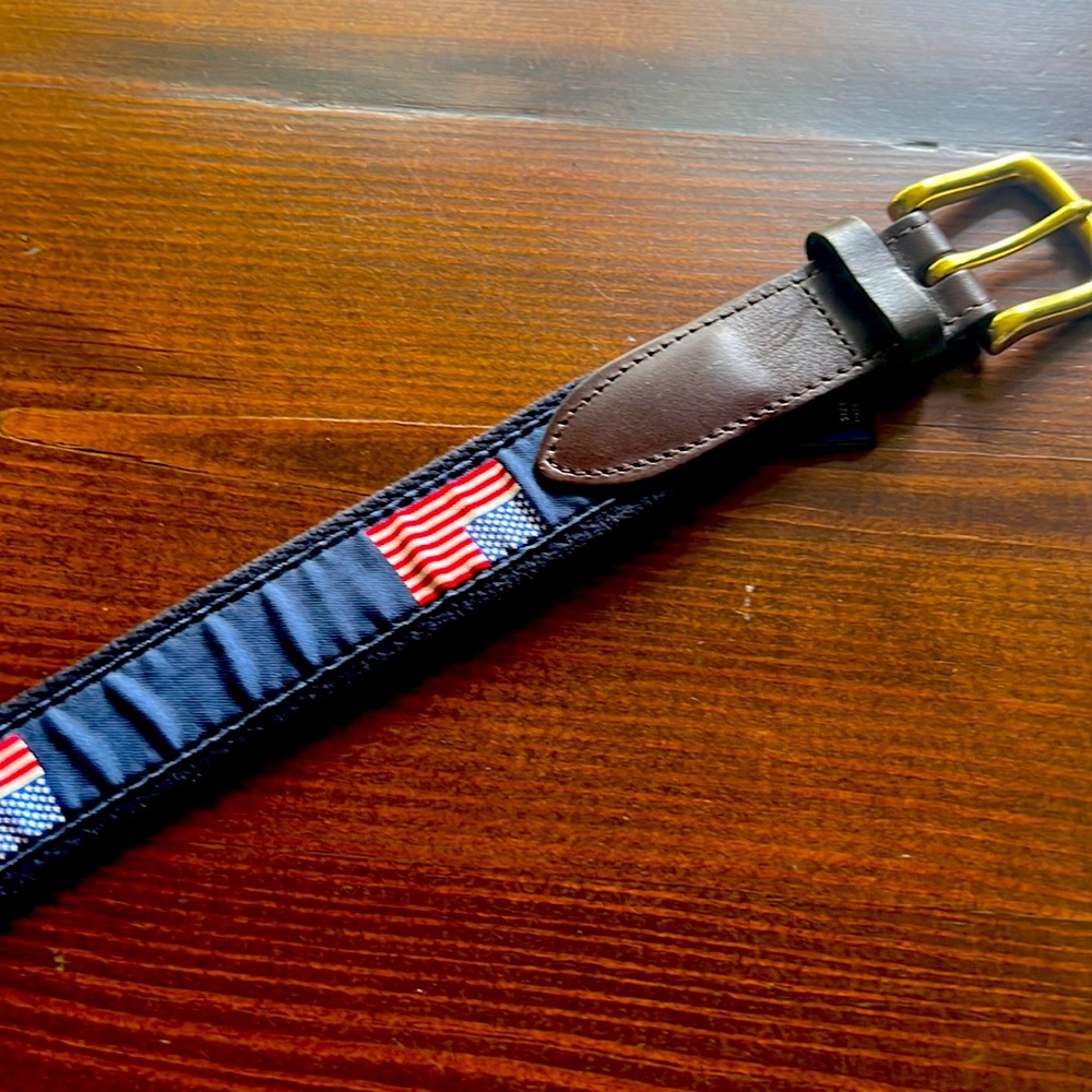 Vineyard Vines Belt Size-30 waist